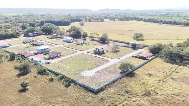 Lote en venta en Condominio La Tajona de 480 m² – Comunidad | Carrillo