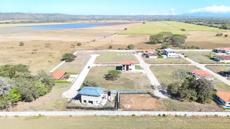 Lote en venta en Condominio La Tajona de 480 m² – Comunidad | Carrillo