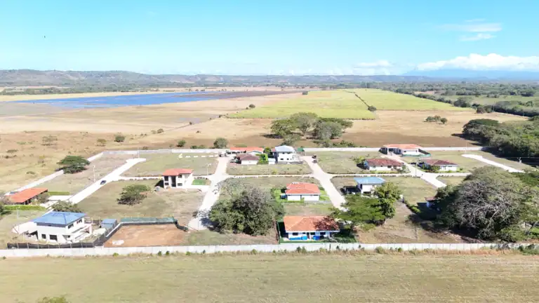 Condominio La Tahona lote en venta de 480 m² – Comunidad | Carrillo