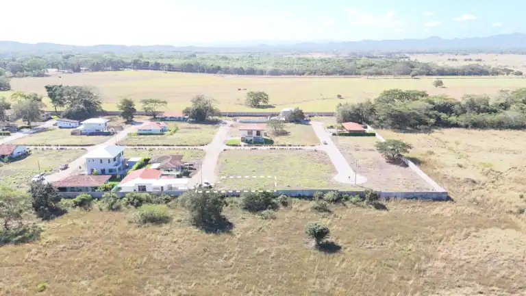 Condominio La Tahona lote en venta de 480 m² – Comunidad | Carrillo