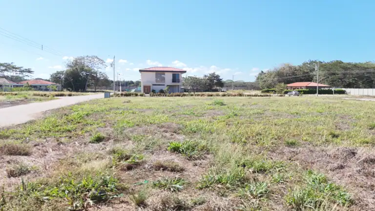 Condominio La Tahona lote en venta de 480 m² – Comunidad | Carrillo