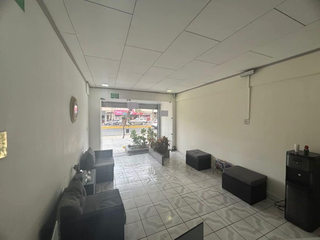Local en Alquiler la mejor zona comercial Avenida 25 de Julio – Liberia