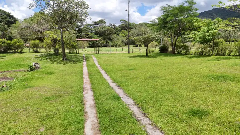 Casa de campo en venta en Río Naranjo, Bagaces | Vista al Volcán Tenorio