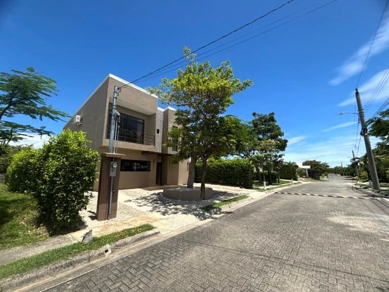 Casa en venta en Condominio Hacienda El Tayacán, Liberia | 3 habitaciones