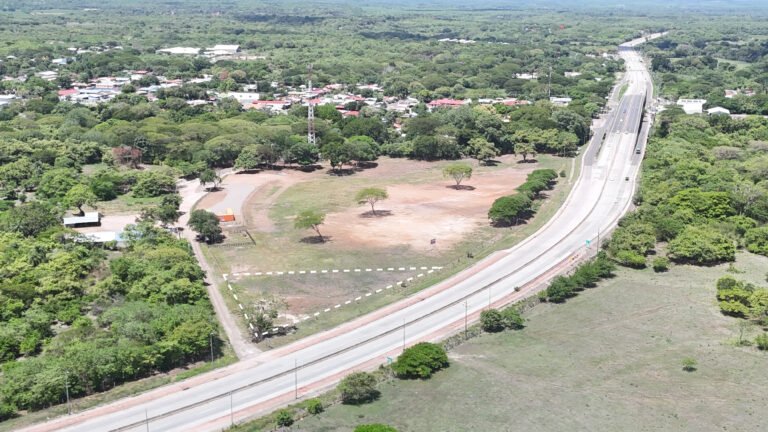 Terreno comercial en venta sobre Ruta 1 en Bagaces