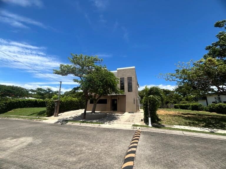 Casa en venta en Condominio Hacienda El Tayacán, Liberia | 3 habitaciones
