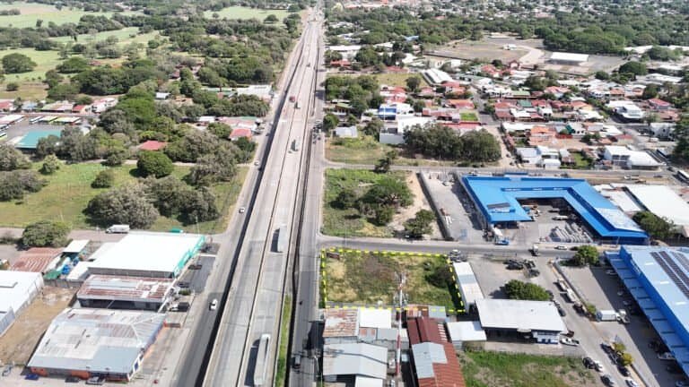 Lote comercial en venta en Liberia | 1.981 m² cerca Ruta 1
