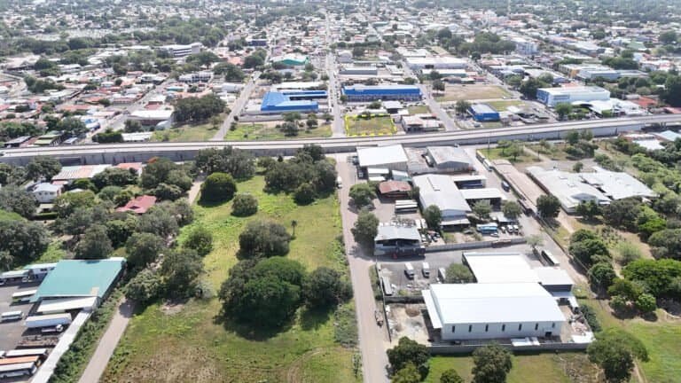 Lote comercial en venta en Liberia | 1.981 m² cerca Ruta 1