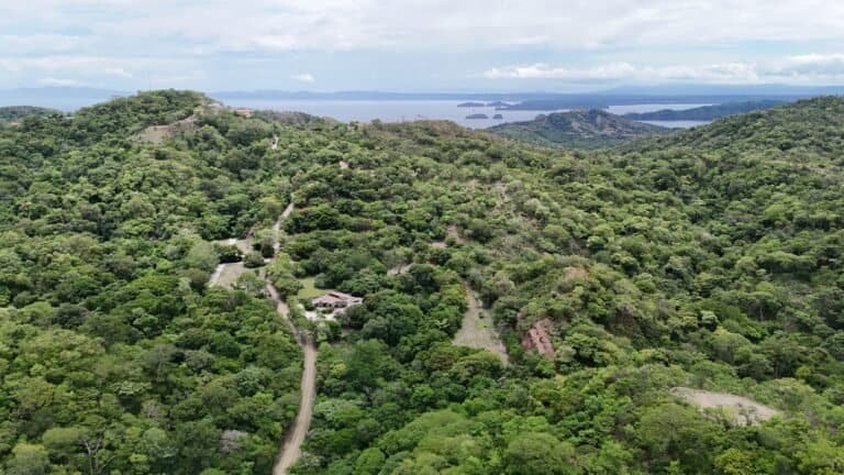 Condominio en venta listo para construir Hacienda Lomas del Mar – Guanacaste