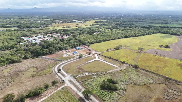 Lotes en venta en Liberia: Condominio Parque Guanacaste