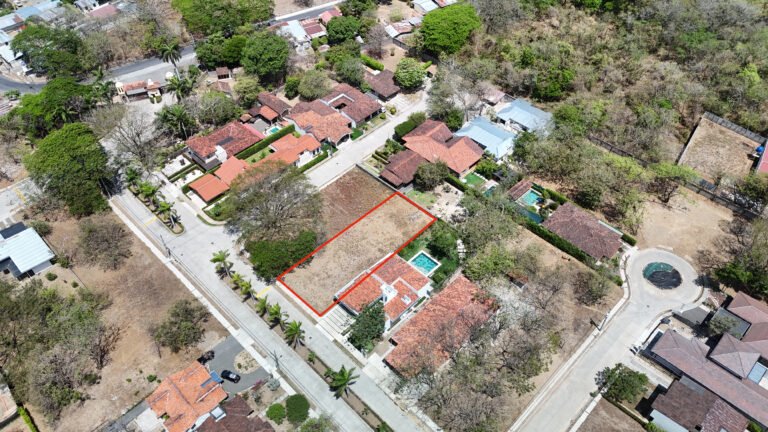 Lote en venta en Condominio Colonia Blanca, Liberia | 704 m²