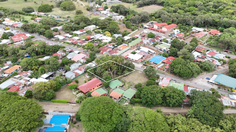 Lote en venta en Barrio La Cruz, Liberia | 1,178 m² con Uso Mixto