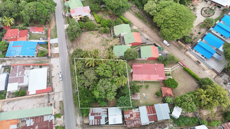 Lote en venta en Barrio La Cruz, Liberia | 1,178 m² con Uso Mixto