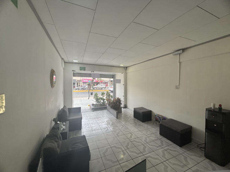 Local comercial en alquiler en Avenida 25 de Julio, Liberia | 110 m²
